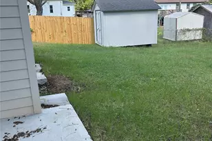 303 S Main St, Catawba, NC 28609 - Photo 5