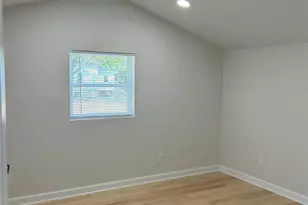 303 S Main St, Catawba, NC 28609 - Photo 11