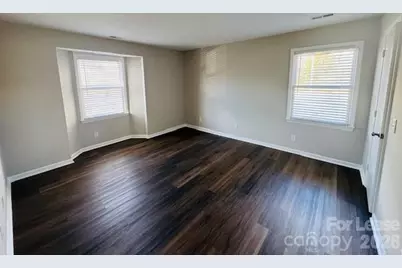 6137 Meadow Rose Lane, Charlotte, NC 28215 - Photo 9