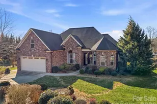 1743 Whitewater Ct, Hickory, NC 28602 - Photo 1