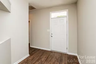 4018 Far West Dr, Charlotte, NC 28269 - Photo 5