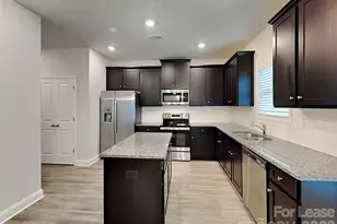 148 Kingshall Rd, Mooresville, NC 28117 - Photo 5