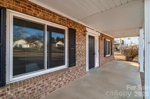 2984 Daffodil Ct, Gastonia, NC 28054 - Photo 3