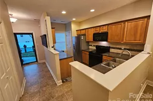 2026 Talbot Ln, Hickory, NC 28602 - Photo 7