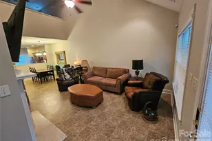 2026 Talbot Ln, Hickory, NC 28602 - Photo 11