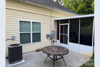 2026 Talbot Lane, Hickory, NC 28602 - Photo 33