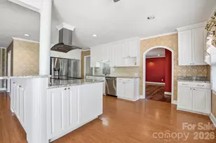 18409 St Charles Ln, Charlotte, NC 28278 - Photo 5