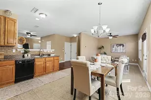 1806 Tradd Ave, Clover, SC 29710 - Photo 9