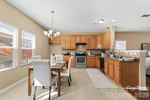 1806 Tradd Ave, Clover, SC 29710 - Photo 9