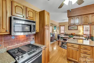 371 Falcon Ridge Dr, Waynesville, NC 28786 - Photo 11