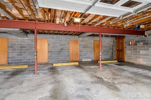 410 Golf View Condo Ln, Hendersonville, NC 28739 - Photo 23