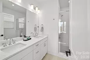 439 Blairhill Rd, Charlotte, NC 28217 - Photo 19