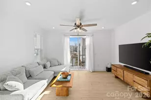 439 Blairhill Rd, Charlotte, NC 28217 - Photo 5