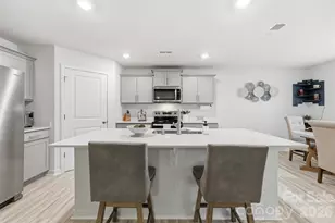 586 N Sparkleberry St, Chester, SC 29706 - Photo 9