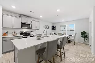 586 N Sparkleberry St, Chester, SC 29706 - Photo 5