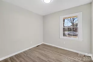 1733 Pondella Dr, Charlotte, NC 28213 - Photo 15