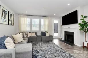 11210 Bartrams Wy, Charlotte, NC 28278 - Photo 9