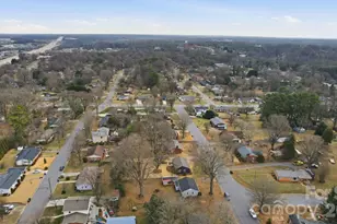 439 Hillcrest Dr, Statesville, NC 28677 - Photo 27