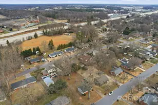 439 Hillcrest Dr, Statesville, NC 28677 - Photo 25