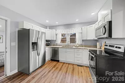 439 Hillcrest Drive, Statesville, NC 28677 - Photo 7