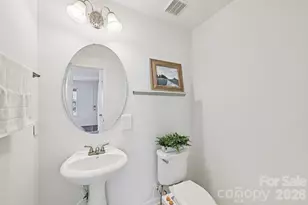 1202 Pinehaven Ct, Charlotte, NC 28215 - Photo 17