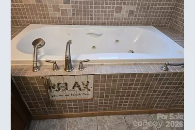 120 Breckenridge Court, Hendersonville, NC 28739 - Photo 37