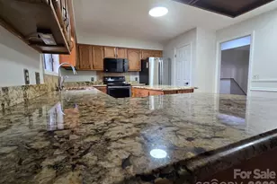 120 Breckenridge Ct, Hendersonville, NC 28739 - Photo 13