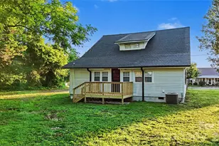 9238 Nc Hwy 90 Hwy E, Stony Point, NC 28678 - Photo 3