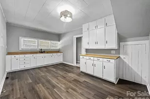 9238 Nc Hwy 90 Hwy E, Stony Point, NC 28678 - Photo 15
