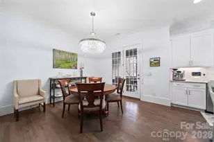 2828 Hillside Springs Dr, Charlotte, NC 28209 - Photo 13