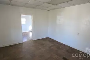 227 Brixton Pl SW, Lenoir, NC 28645 - Photo 5