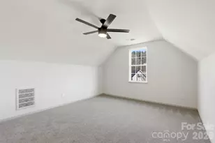 6715 Rubin Lura Ct, Charlotte, NC 28269 - Photo 21