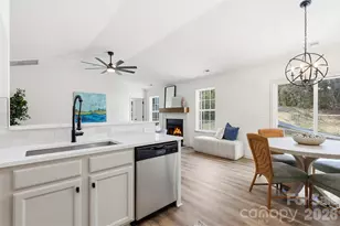 6715 Rubin Lura Ct, Charlotte, NC 28269 - Photo 7