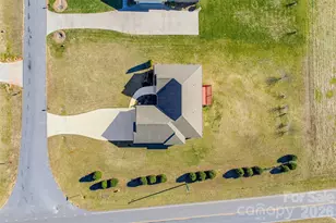 884 Clear Creek Cir, Lincolnton, NC 28092 - Photo 3