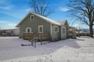 112 Myrtle St, Morganton, NC 28655 - Photo 3