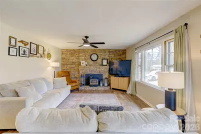 216 Castleton Lane, Hendersonville, NC 28791 - Photo 9