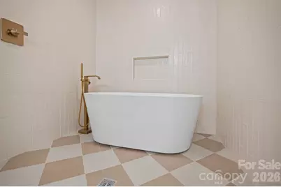 911 E Woodlawn Road, Charlotte, NC 28209 - Photo 3