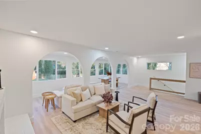 911 E Woodlawn Road, Charlotte, NC 28209 - Photo 11