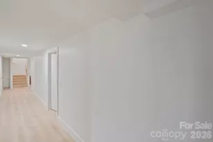 911 E Woodlawn Rd, Charlotte, NC 28209 - Photo 29