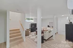 911 E Woodlawn Rd, Charlotte, NC 28209 - Photo 27