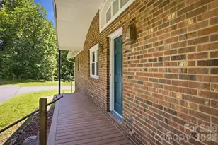 2671 Shady Grove Rd, Connelly Springs, NC 28612 - Photo 9