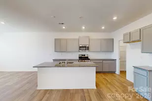 1334 Fremont Dr, Wingate, NC 28174 - Photo 5