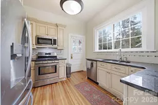 707 S York St, Gastonia, NC 28052 - Photo 11