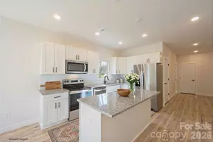 1928 46th Ave Dr NE, Hickory, NC 28601 - Photo 3