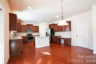 5904 Stirlingshire Ct, Charlotte, NC 28278 - Photo 3