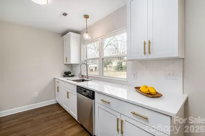 445 Hillcrest Drive, Statesville, NC 28677 - Photo 7