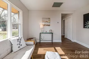 445 Hillcrest Dr, Statesville, NC 28677 - Photo 5