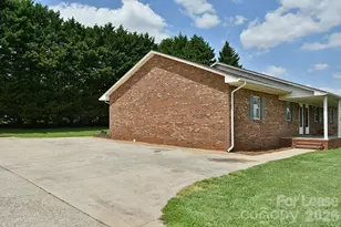 166 Glen-Gar Dr, Lincolnton, NC 28092 - Photo 3