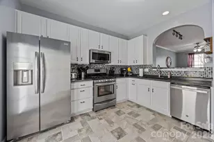 1125 Sienna Sand Way, Fort Mill, SC 29708 - Photo 5