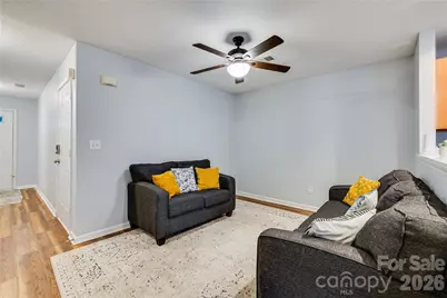 5925 Prescott Court, Charlotte, NC 28269 - Photo 9